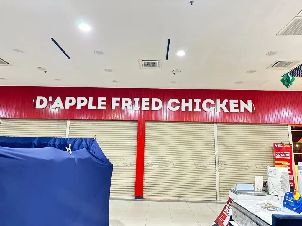  3D Box Up With Light Frontlit Signage – D’ Apple Fried Chicken