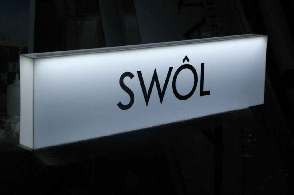 Acrylic Lightbox SWOL