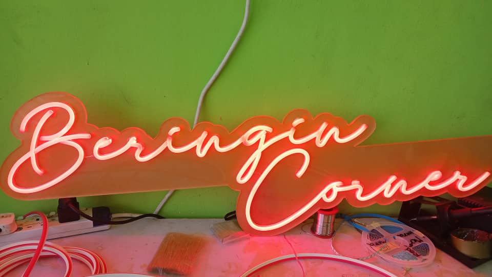 Beringin Corner Neon Light